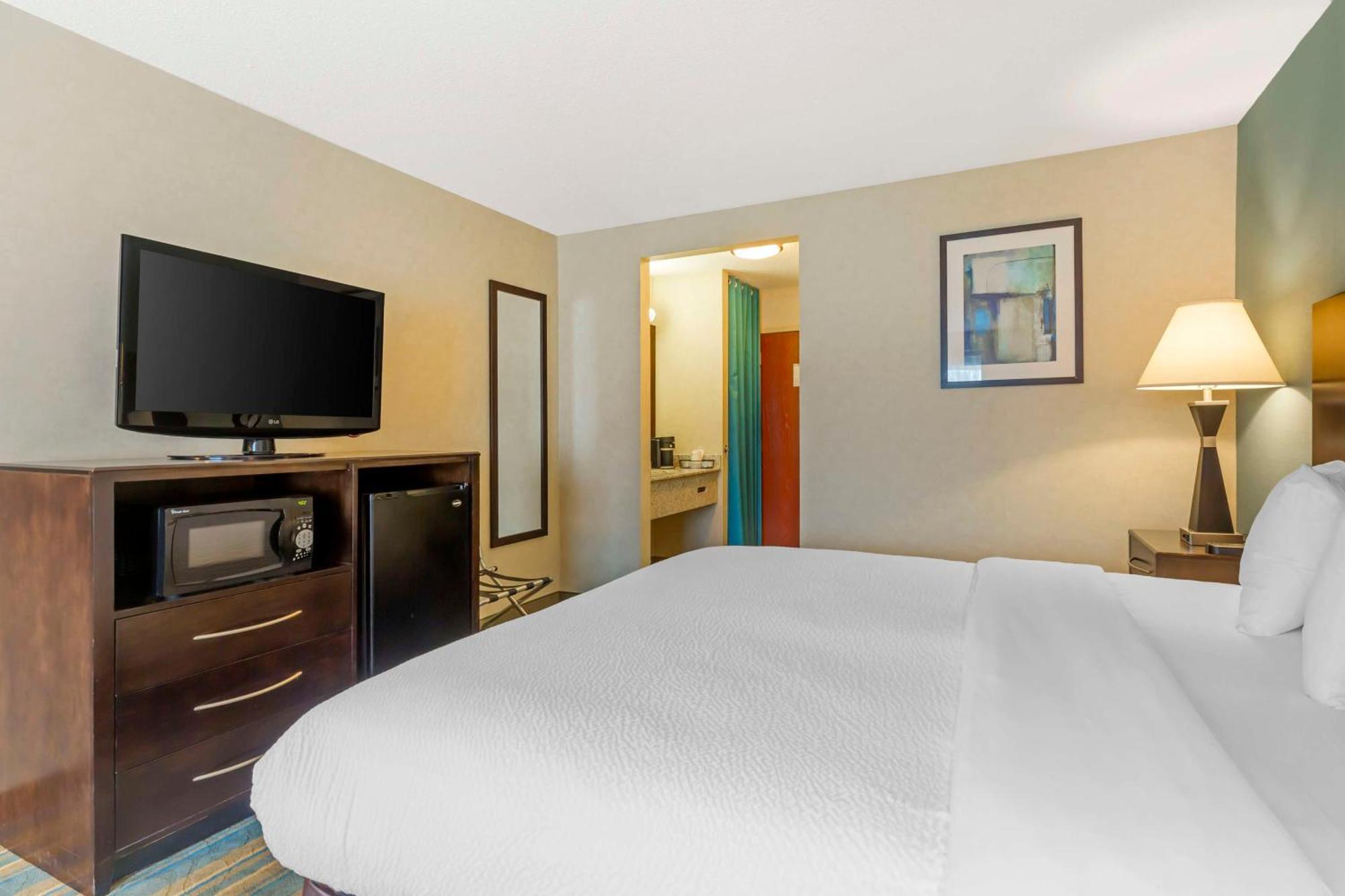 Best Western Plus Berkshire Hills Inn & Suites Pittsfield Exteriér fotografie